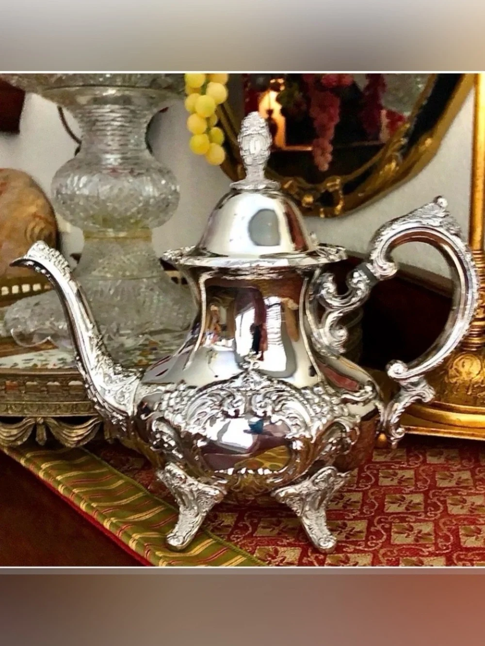 Vintage TOWLE Victorian Cameo Crest Silver Plate Teapot Hinged-lid